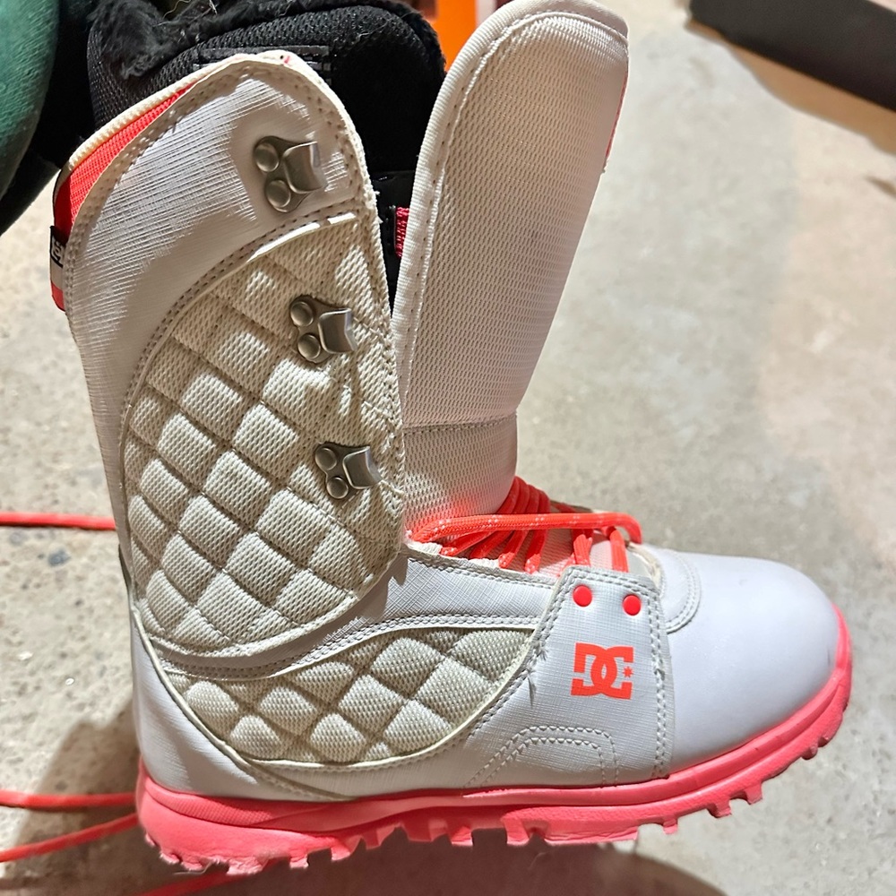 DC Karma snowboard boots size 7.5